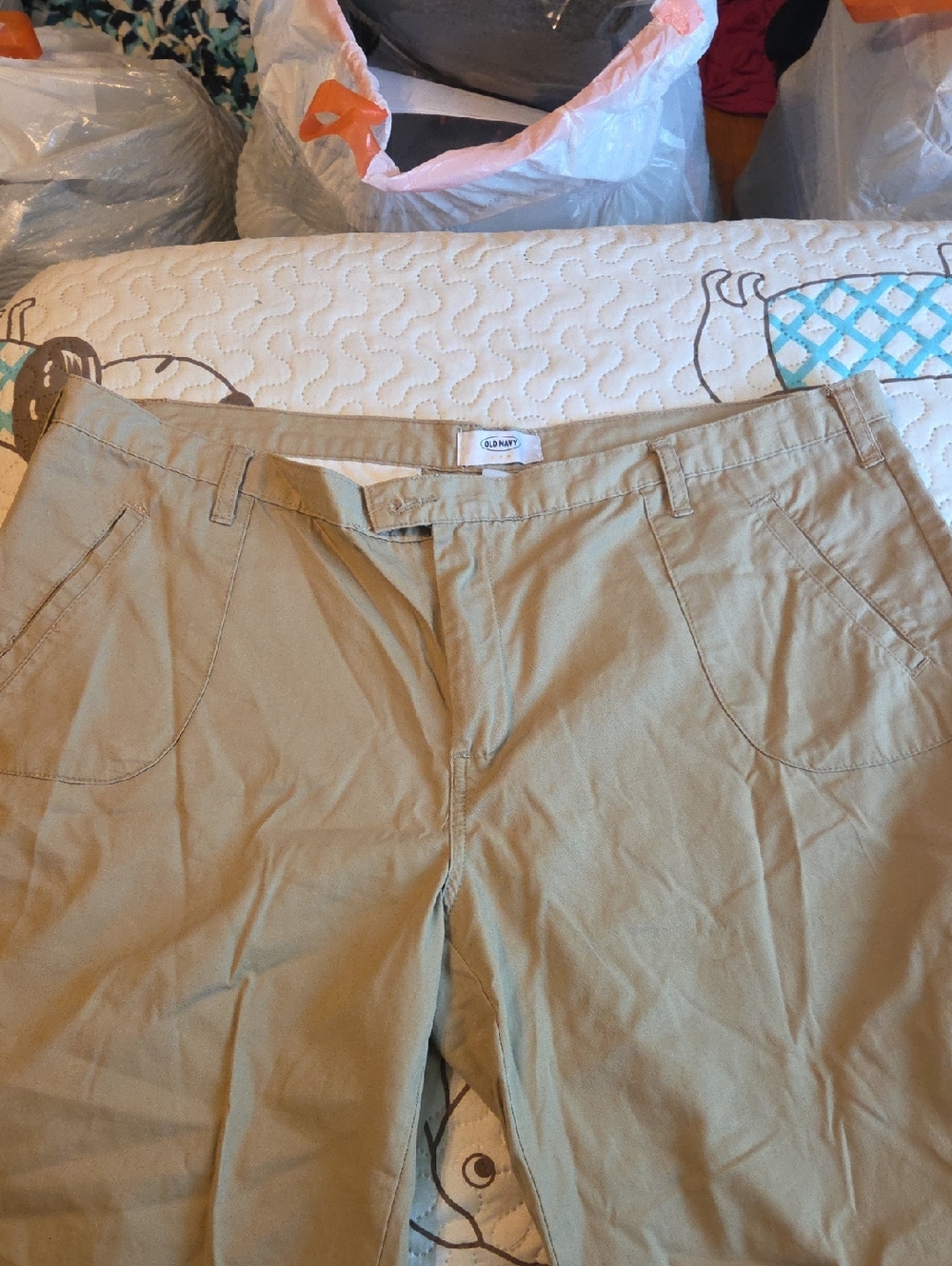 Old Navy Women's Khaki Bermuda Shorts